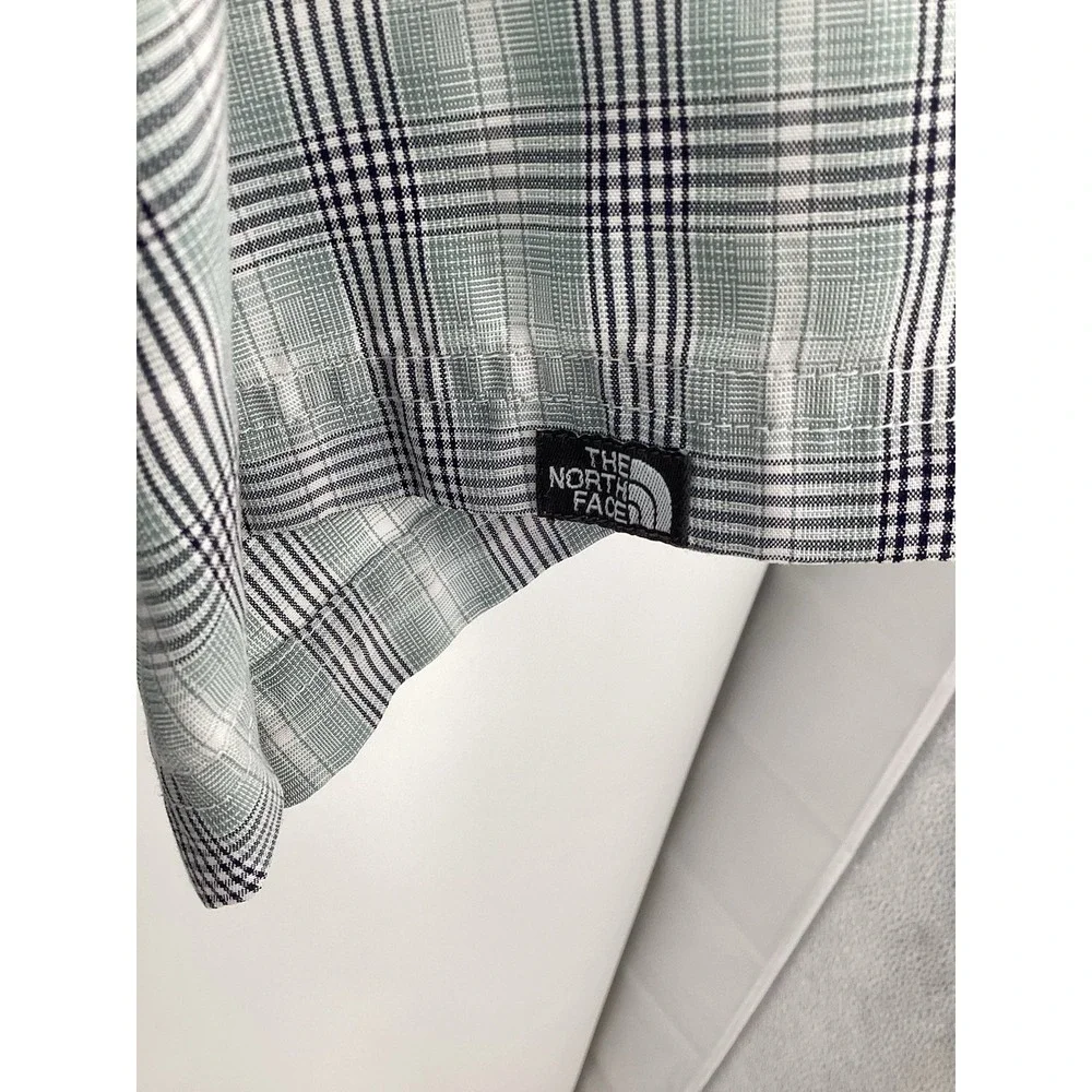 Men's The North Face Short Sleeved Performance Plaid Button Up Gray/black Large‎